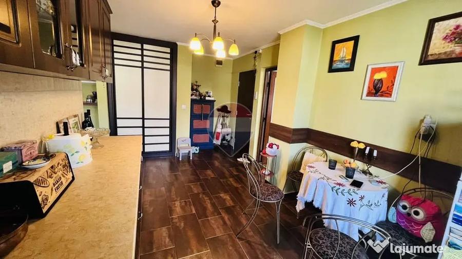 Apartament cu 3 camere decomandat în Dragoș Vodă