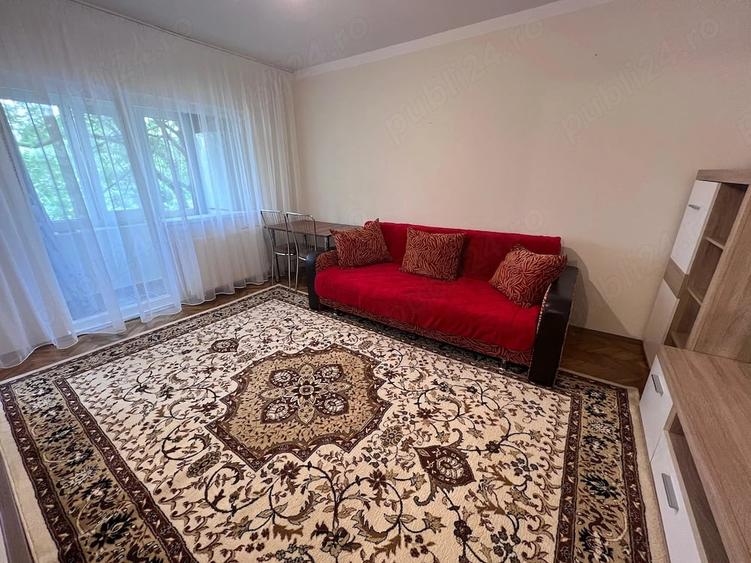 Garsonieră semidecomandată în Girocului