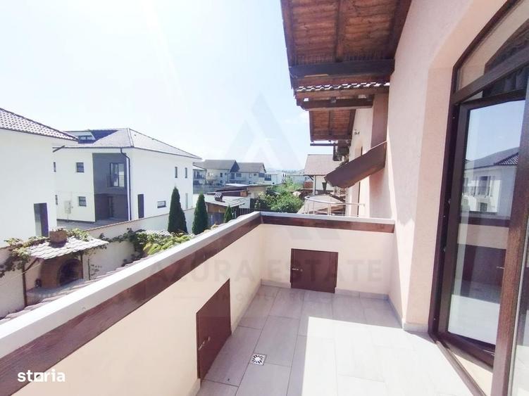 Casă cu 4 camere cu Teren 500 Mp în Central