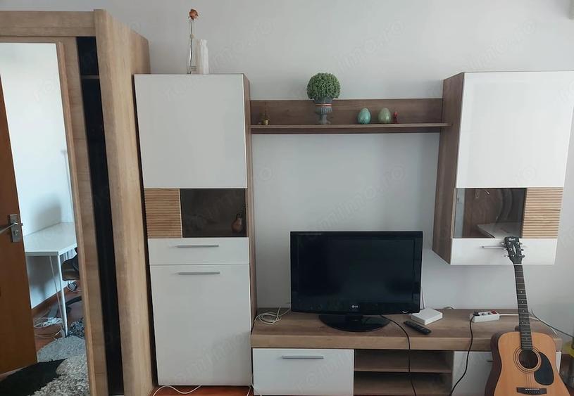 Garsonieră în Titan