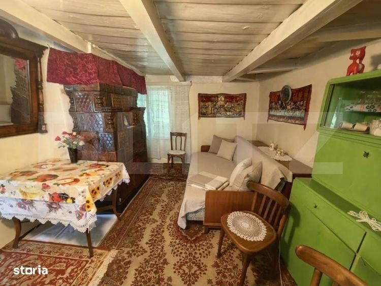 Casă cu 4 camere cu Teren 3000 Mp în Răducăneni