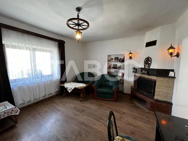 Casă cu 3 camere cu Teren 500 Mp în Cornățel