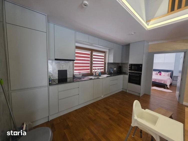 Casă cu 5 camere cu Teren 1800 Mp în Brusturi