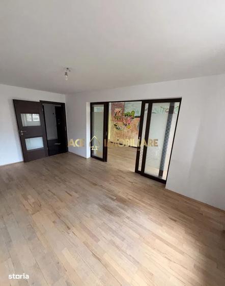 Apartament cu 4 camere în Crângași