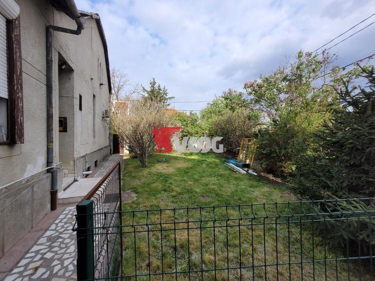 Casă individuală cu 5 camere cu Canalizare în Bălcescu