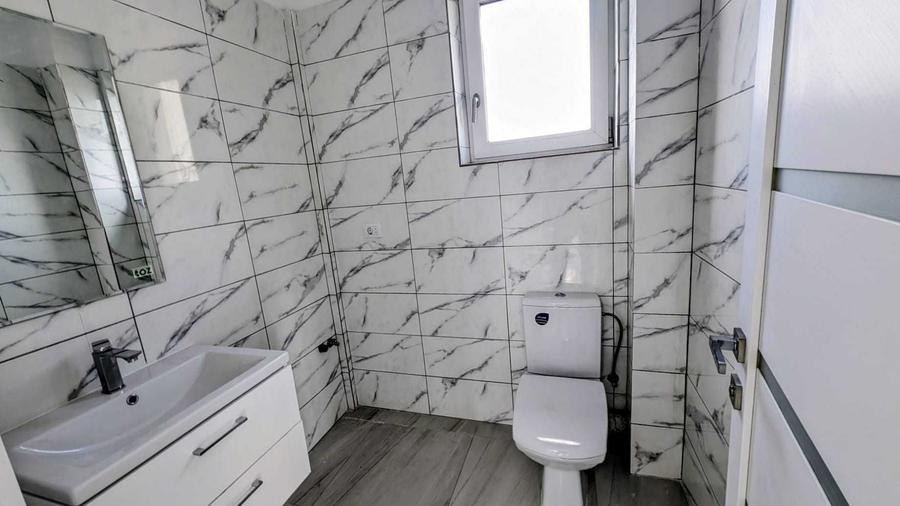 Casă cu 3 camere în Bucium