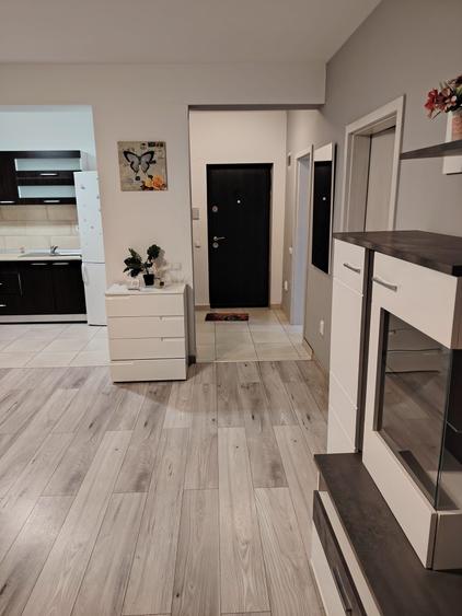 Apartament cu 2 camere decomandat în Florești
