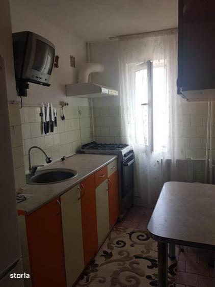 Apartament cu 2 camere semidecomandat în 1 Decembrie