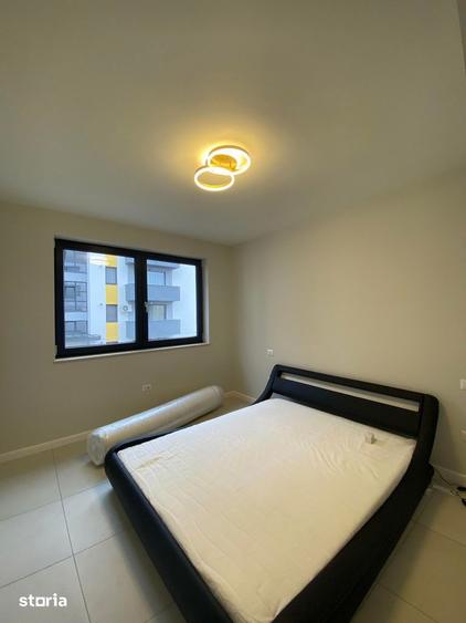 Apartament cu 3 camere semidecomandat în Micro 16