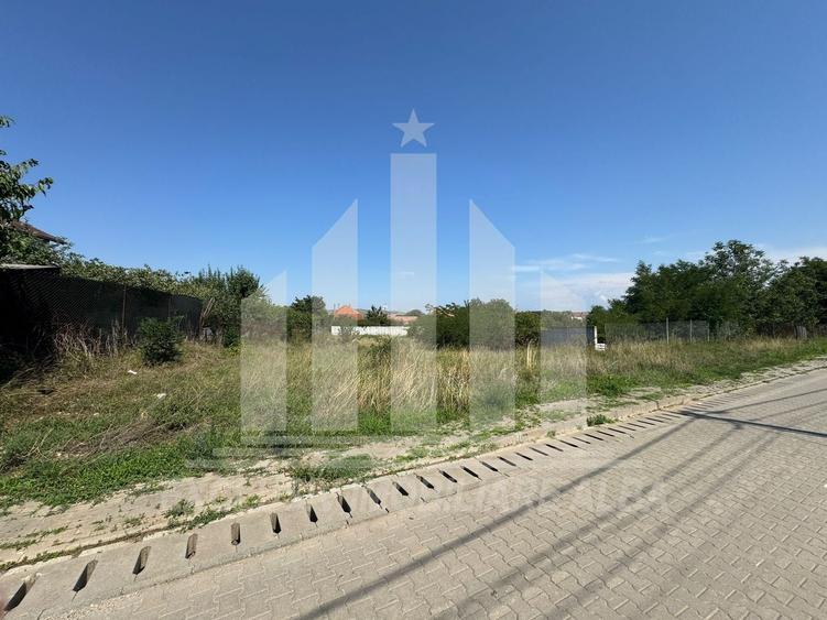 Teren Construcții intravilan de 2800 mp, în Micești