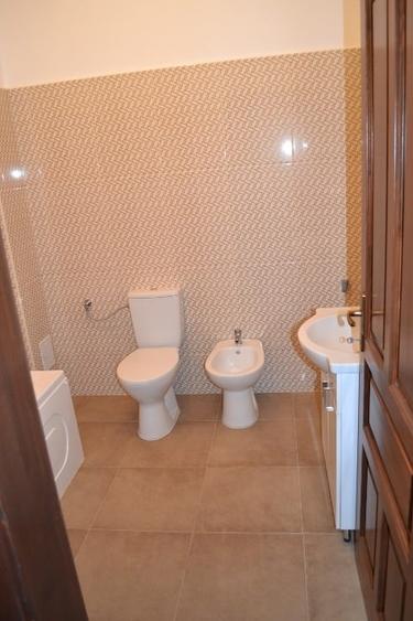 Birou, de 42 mp, în Central