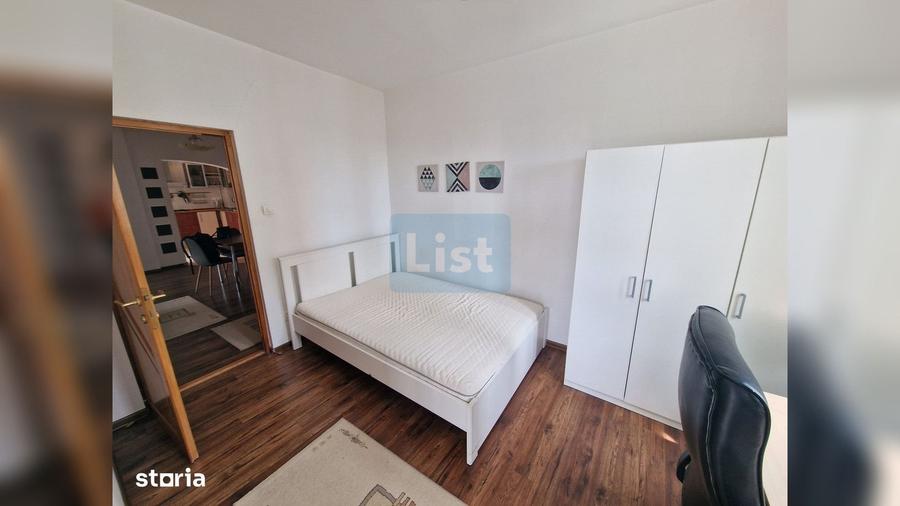 Apartament cu 4 camere decomandat în Zorilor