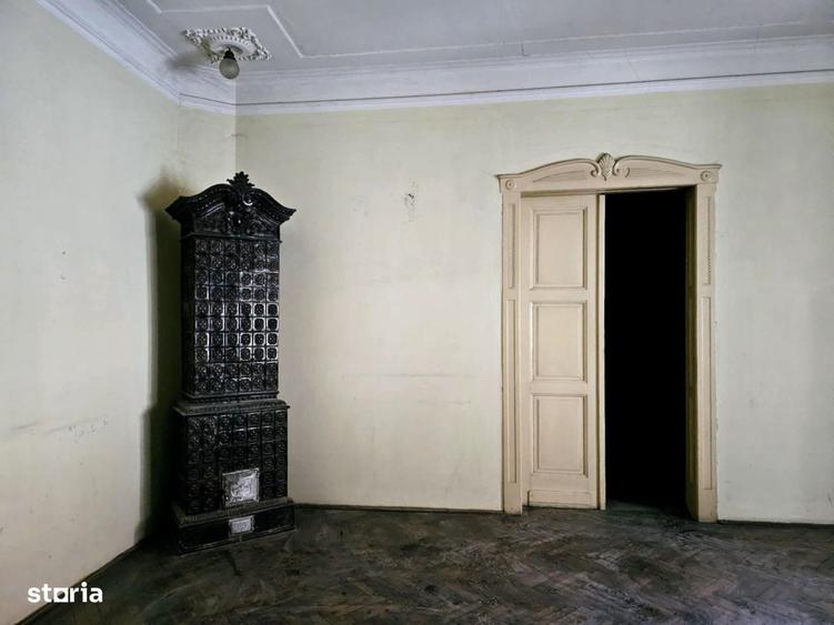 Casă cu 4 camere în Eminescu