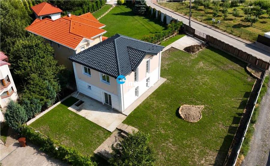 Casă individuală cu 4 camere cu Canalizare în Galata