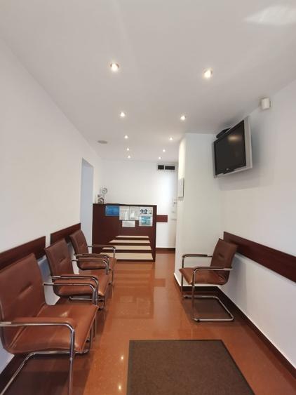 Apartament cu 3 camere decomandat, mobilat în Casa de Cultură