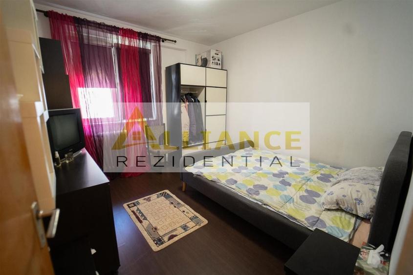 Apartament cu 3 camere decomandat, mobilat în Tineretului