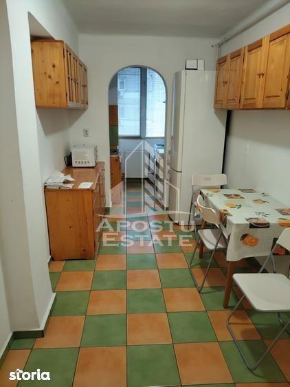 Apartament cu 3 camere, mobilat în Circumvalațiunii