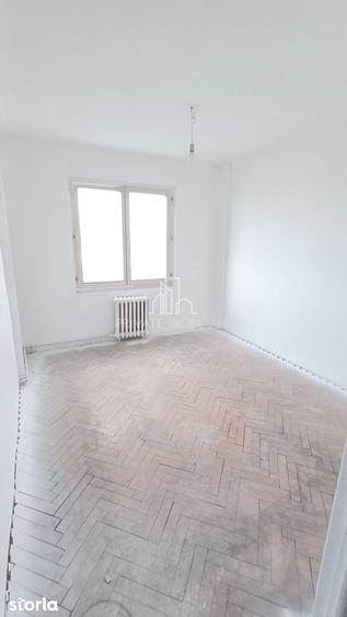 Apartament cu 3 camere decomandat în Unirii