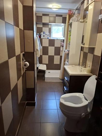 Casă cu Teren 4600 Mp în Govândari