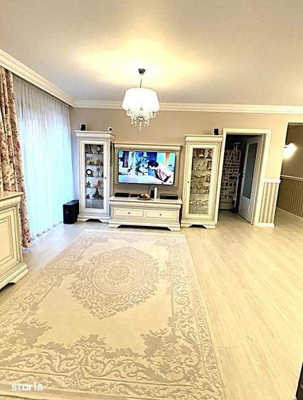 Apartament cu 4 camere în Drumul Taberei