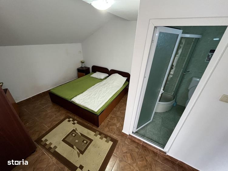 Casă cu 4 camere în Vulturu