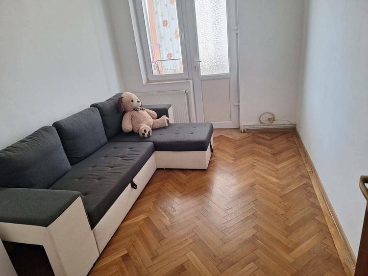 Apartament cu 2 camere decomandat în Bogdăneștilor