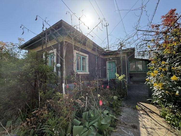 Teren de 360 mp, în Grivița