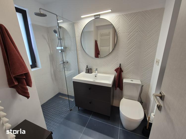 Apartament cu 3 camere, mobilat în Titan
