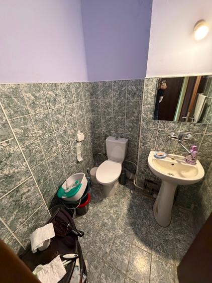 Apartament cu 3 camere decomandat în Aradului