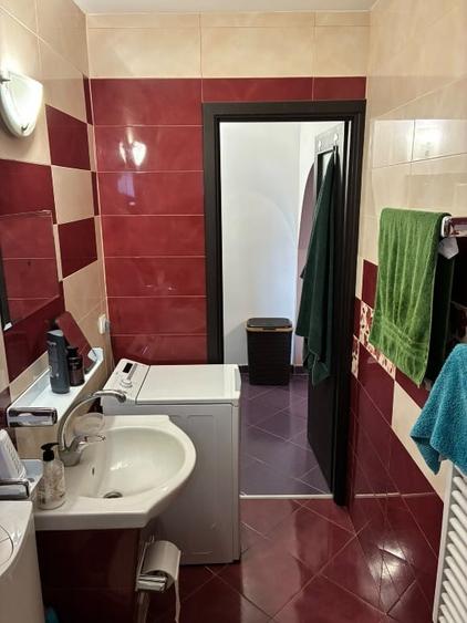 Apartament cu 2 camere semidecomandat, mobilat în Complex Studențesc