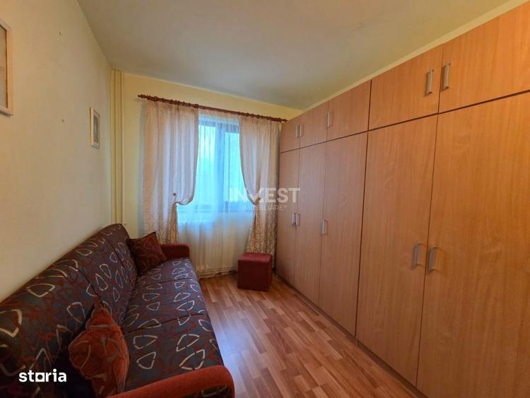 Apartament cu 3 camere semidecomandat în Alexandru cel Bun