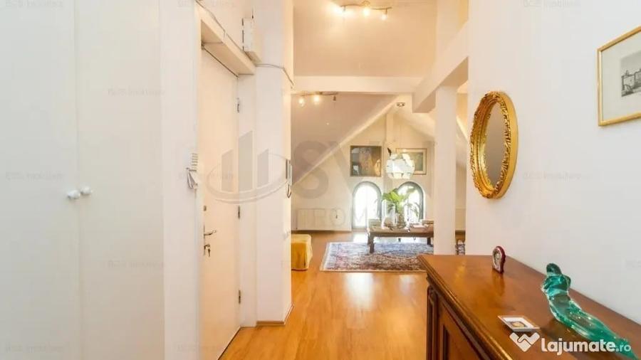 Apartament cu 2 camere semidecomandat în Universitate