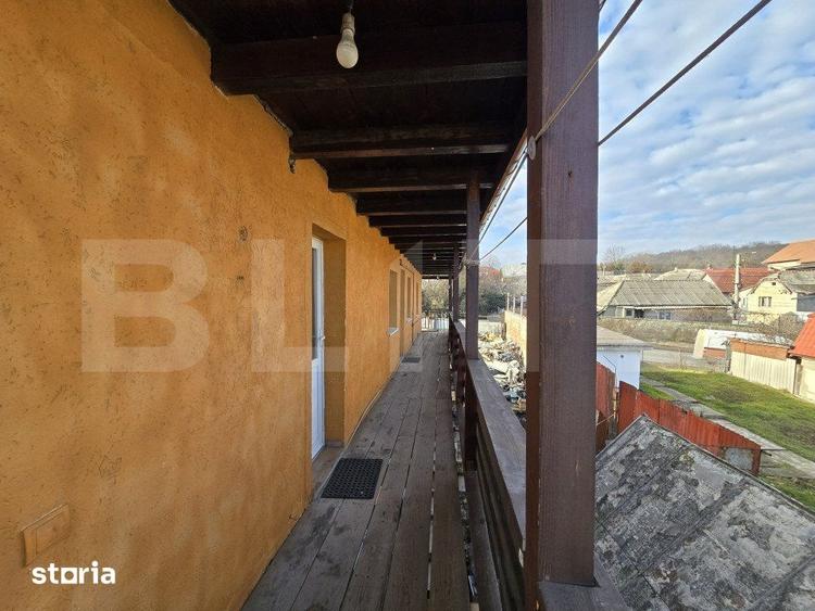 Casă cu 9 camere cu Teren 392 Mp în Turda