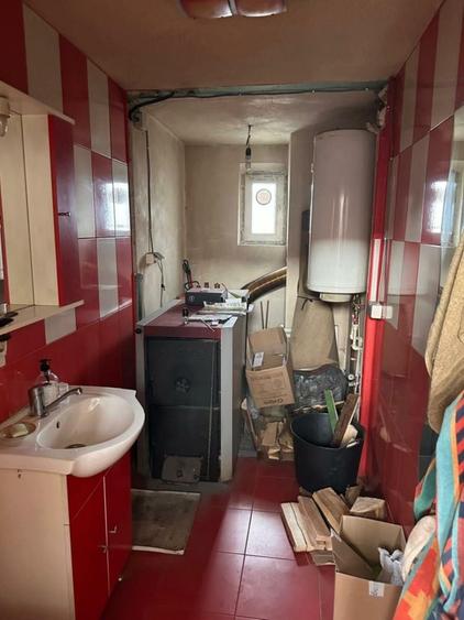 Casă cu 4 camere cu Teren 247 Mp în Central