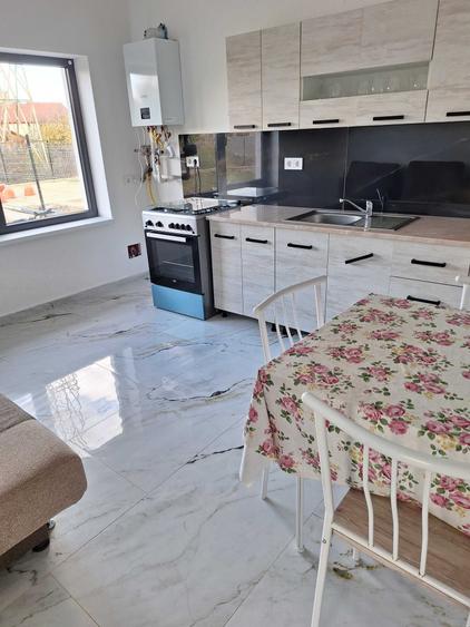 Casa de vinzate 3 camere Alba Iulia zona cetate - 2