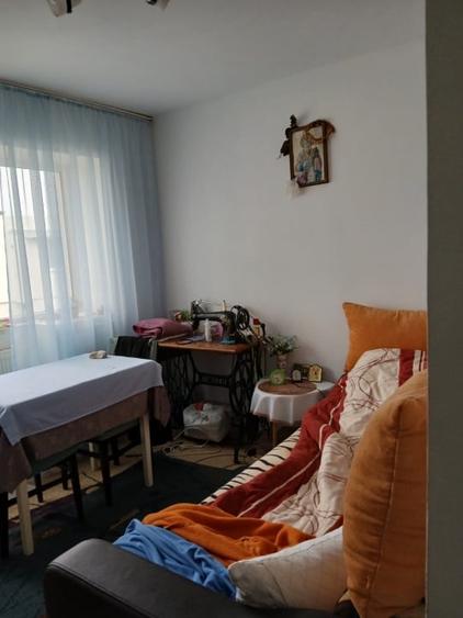 Apartament cu 2 camere decomandat în Obor