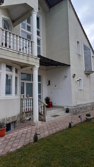 Casă cu 2 camere în Central
