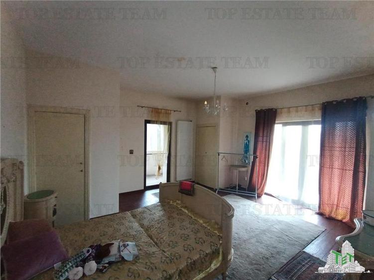 Casă cu 5 camere cu Teren 44100 Mp în Petrăchioaia