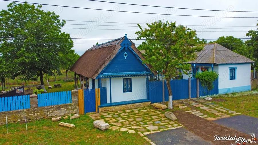 Casă cu 3 camere cu Teren 1051 Mp în Jurilovca