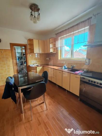 Casă cu 5 camere cu Teren 900 Mp în Ultracentral