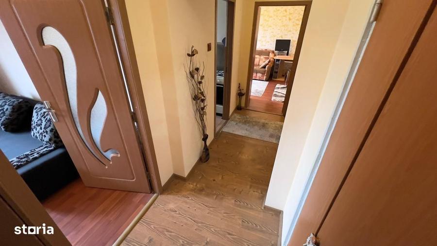 Apartament cu 2 camere decomandat în Petros