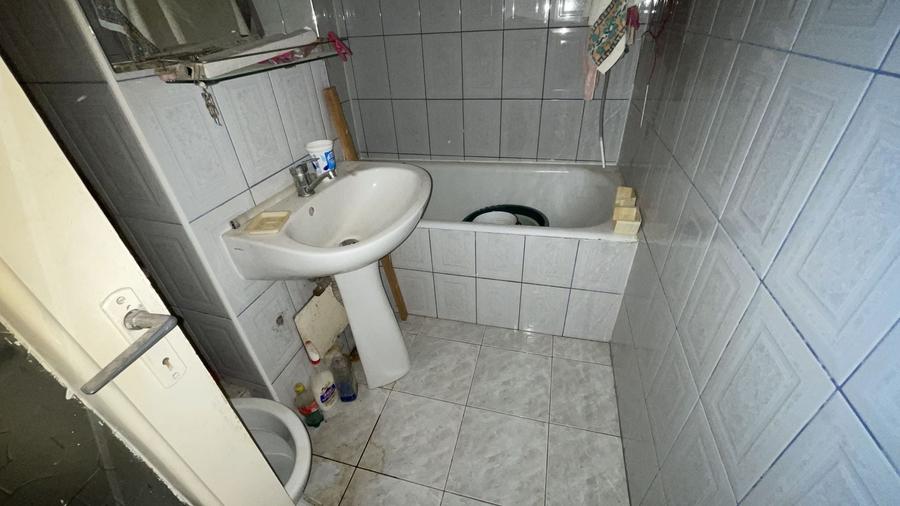 Garsonieră decomandată în Aradului