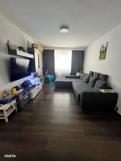 Apartament cu 4 camere semidecomandat în Sălaj