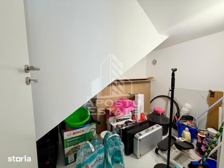 Casă cu 4 camere cu Teren 300 Mp în Remetea Mare