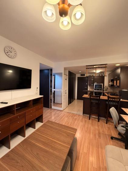 Apartament cu 2 camere semidecomandat în Colentina