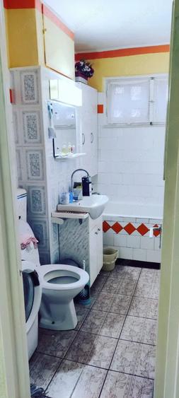 Apartament cu 3 camere decomandat în Nord