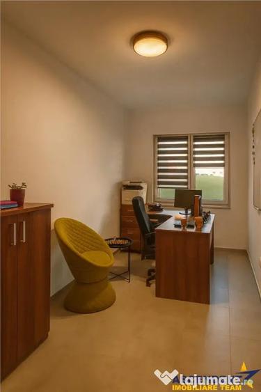 Apartament cu 4 camere decomandat în Central