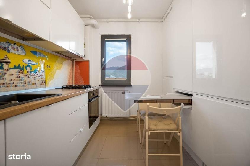 Apartament cu 3 camere semidecomandat în Gării