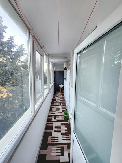 Apartament cu 3 camere decomandat în Brâncoveanu