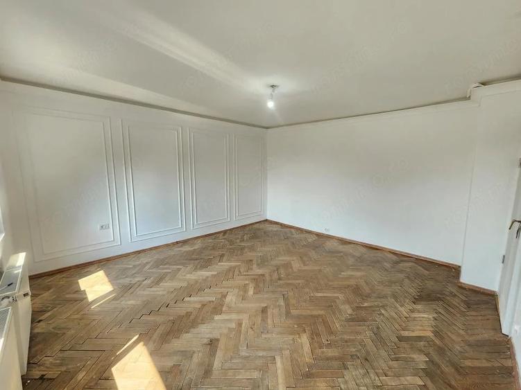 Apartament cu 2 camere decomandat în Lunei